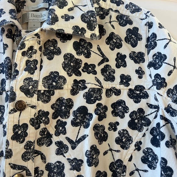CJ Banks like new floral denim style corduroy jacket. Blue and white daisies. X - Picture 2 of 14